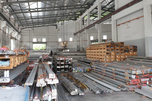 office warehouse_0000_Kentzu Steel Warehouse Picture